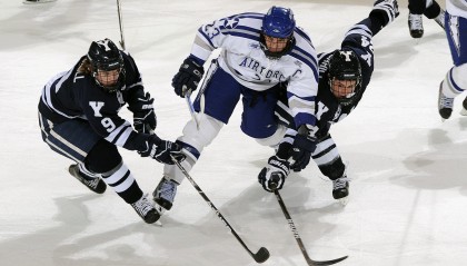 爱游戏 vip-传奇传奇：逆境中崛起的篮球巨星人生故事，传奇篮球球星