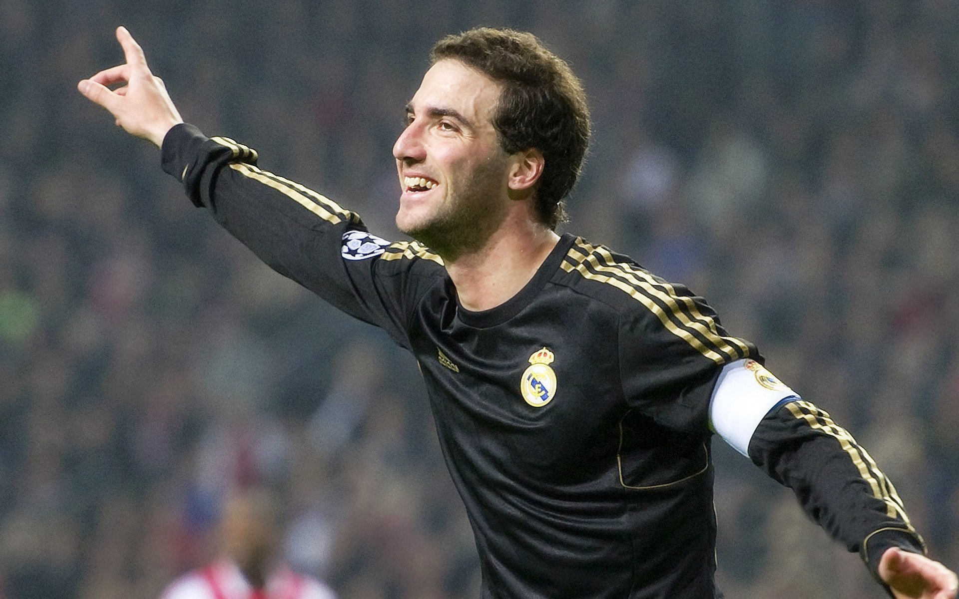 吉安卢卡·拉米在男子马拉松中获得第六名，吉安卢卡·特拉诺瓦